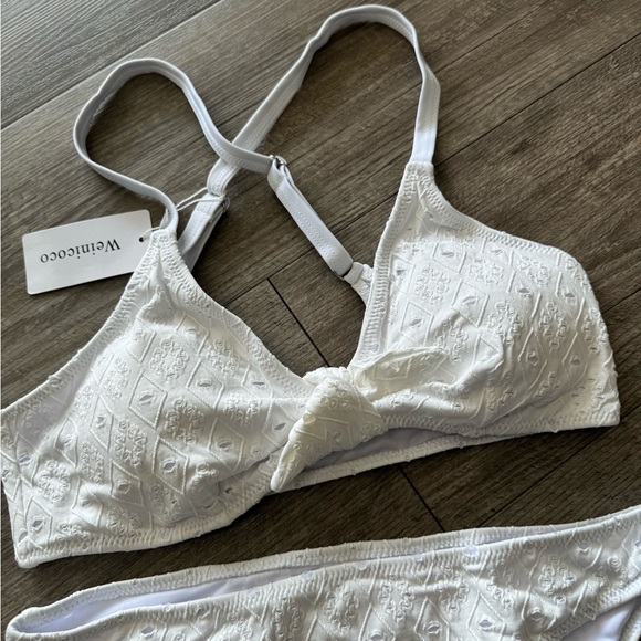 LAST PRICE🍒🤍 WEINICOCO tie knot swimming set 🤍 - Picture 8 of 10